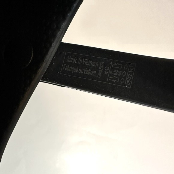 Crocs x Disney Rainbow Pride Celebration Mickey Mouse Clog 207755-0C4 Size 13 - Picture 9 of 9